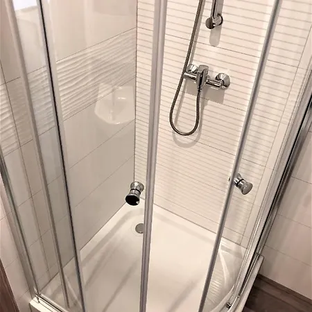 Δωμάτια σε οικογενειακή κατοικία Mietusi Dwor *