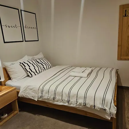 Mietusi Dwor Δωμάτια σε οικογενειακή κατοικία Ζακοπάνε