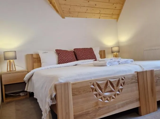 Mietusi Dwor 자코파네