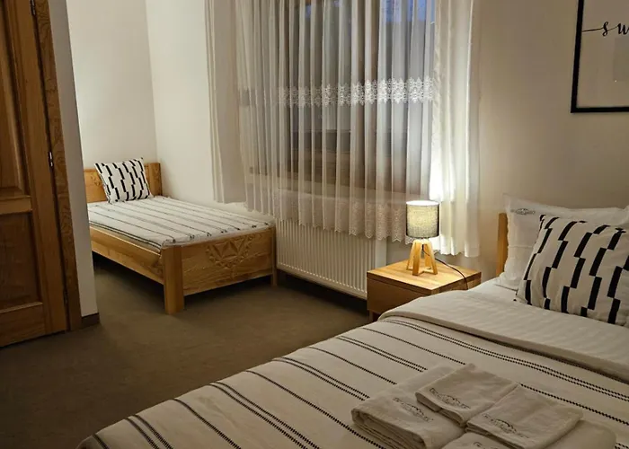 홈스테이 Mietusi Dwor